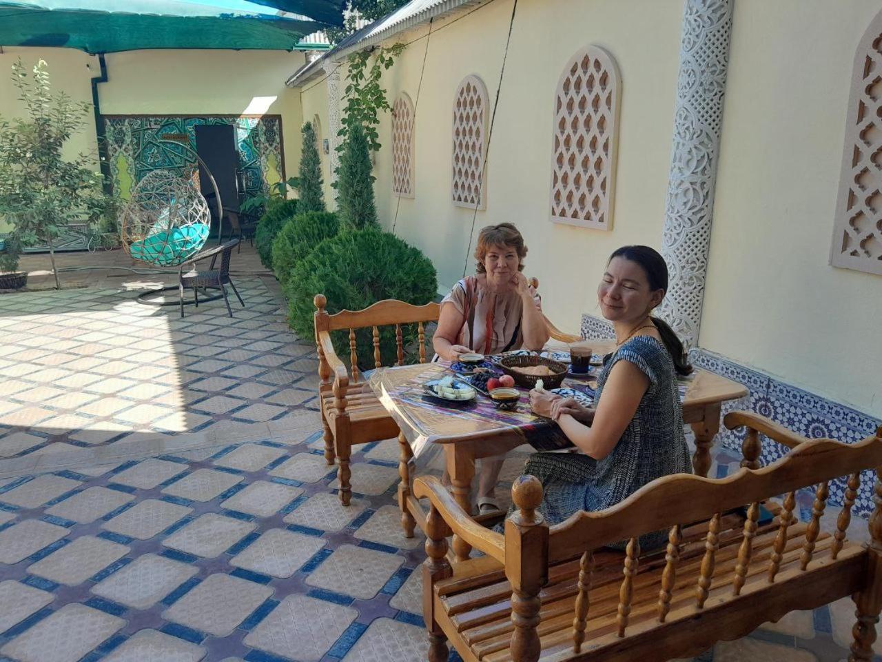 Turkistan Hotel Kogon Bagian luar foto